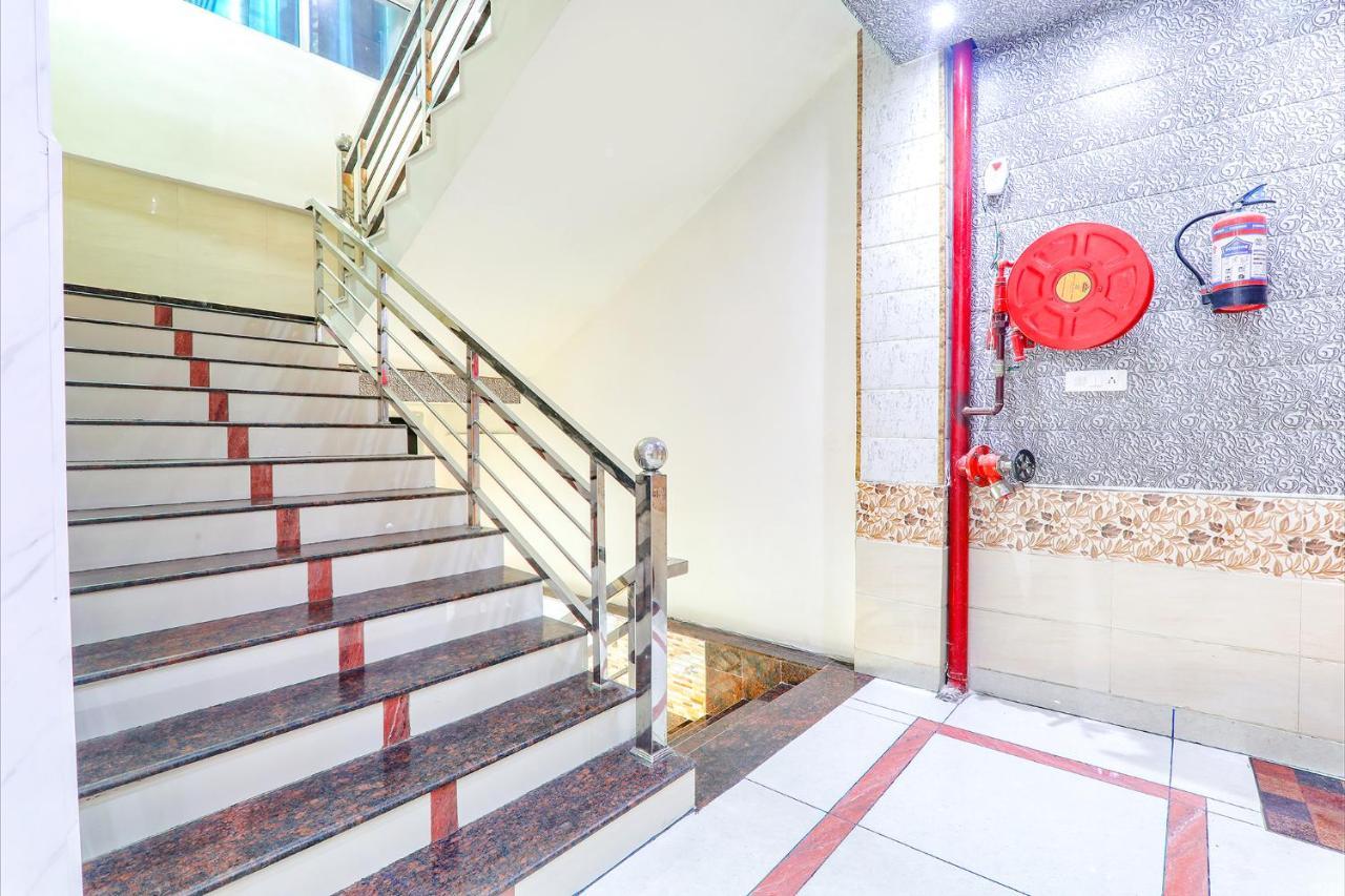 Capital O 64299 Hotel Suncity Juhi Bari المظهر الخارجي الصورة