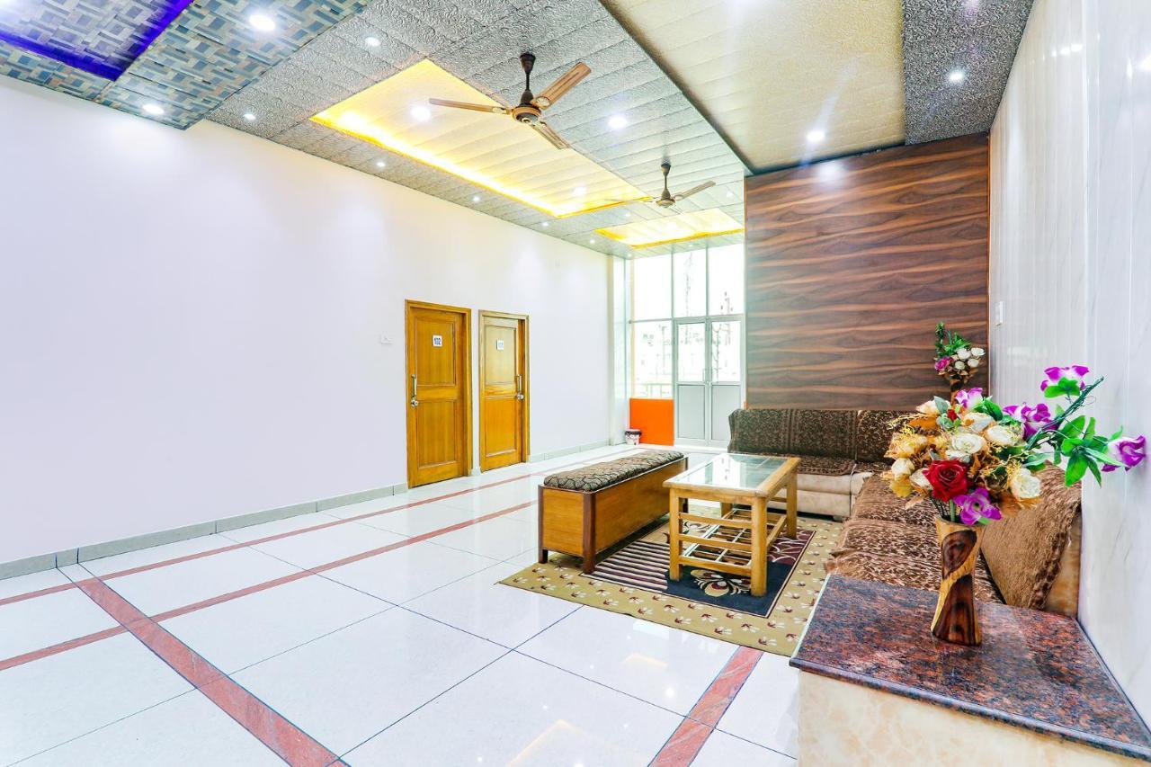 Capital O 64299 Hotel Suncity Juhi Bari المظهر الخارجي الصورة