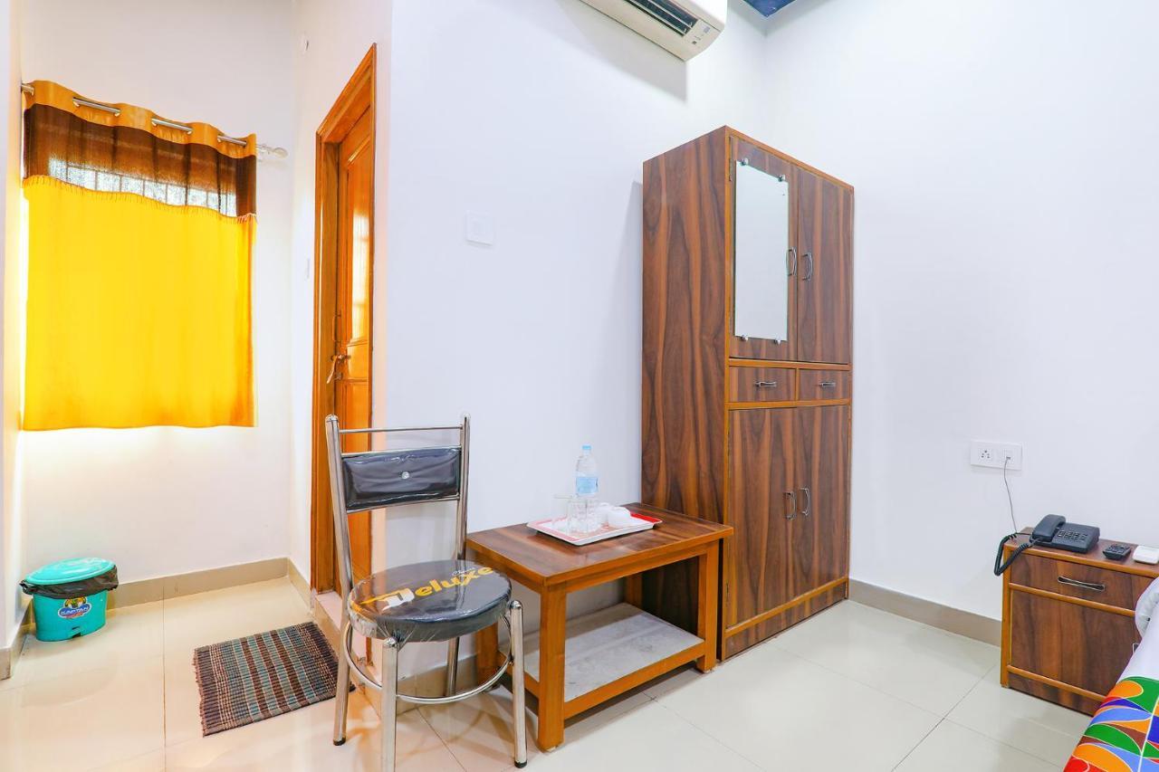 Capital O 64299 Hotel Suncity Juhi Bari المظهر الخارجي الصورة